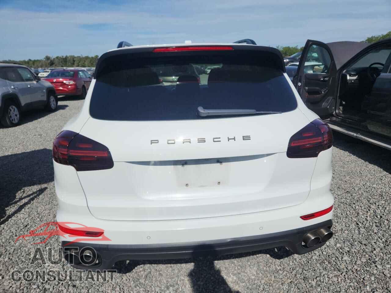 PORSCHE CAYENNE 2017 - WP1AE2A20HLA75758