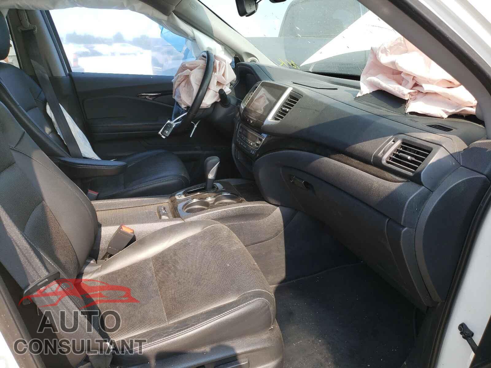 HONDA RIDGELINE 2017 - 5FPYK3F70HB014441