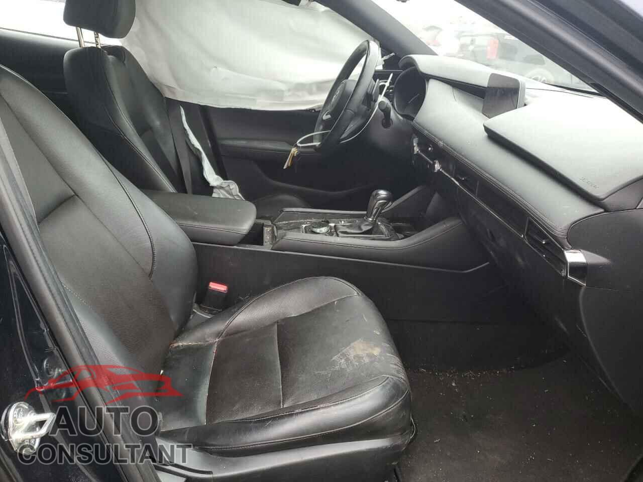 MAZDA 3 2019 - JM1BPBNM0K1124942