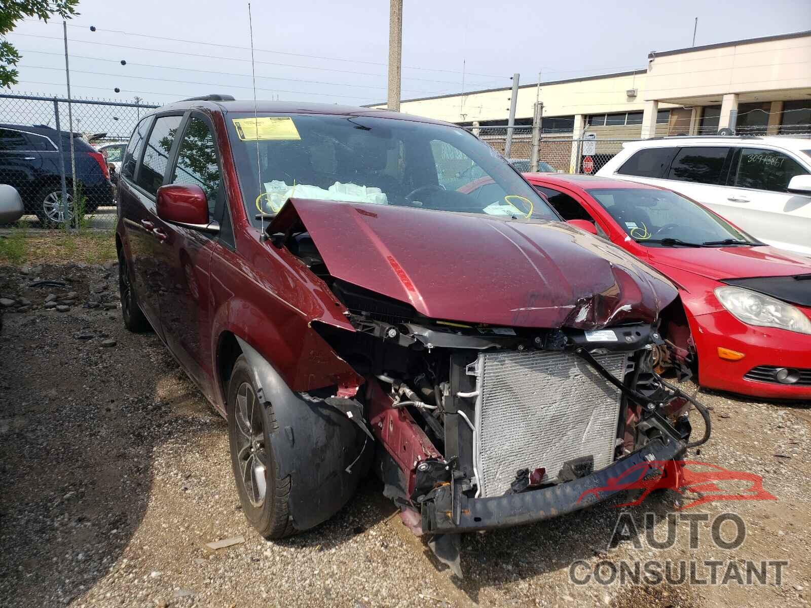 DODGE GRAND CARA 2018 - 2C4RDGEG6JR335958