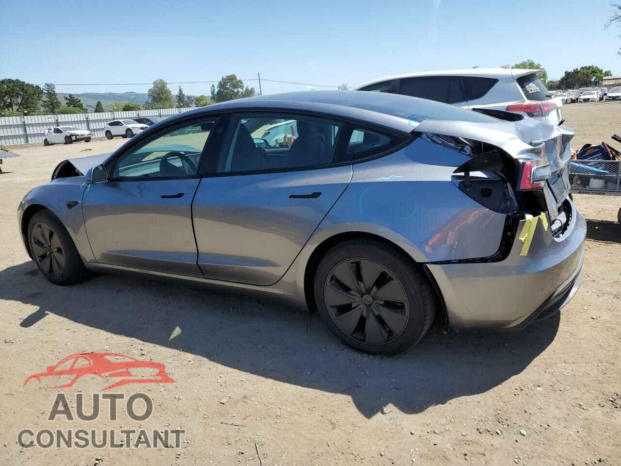 TESLA MODEL 3 2025 - 5YJ3E1EB7SF932568
