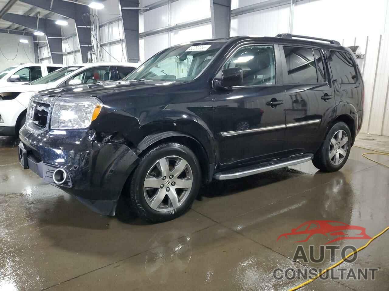 HONDA PILOT 2015 - 5FNYF4H95FB026552