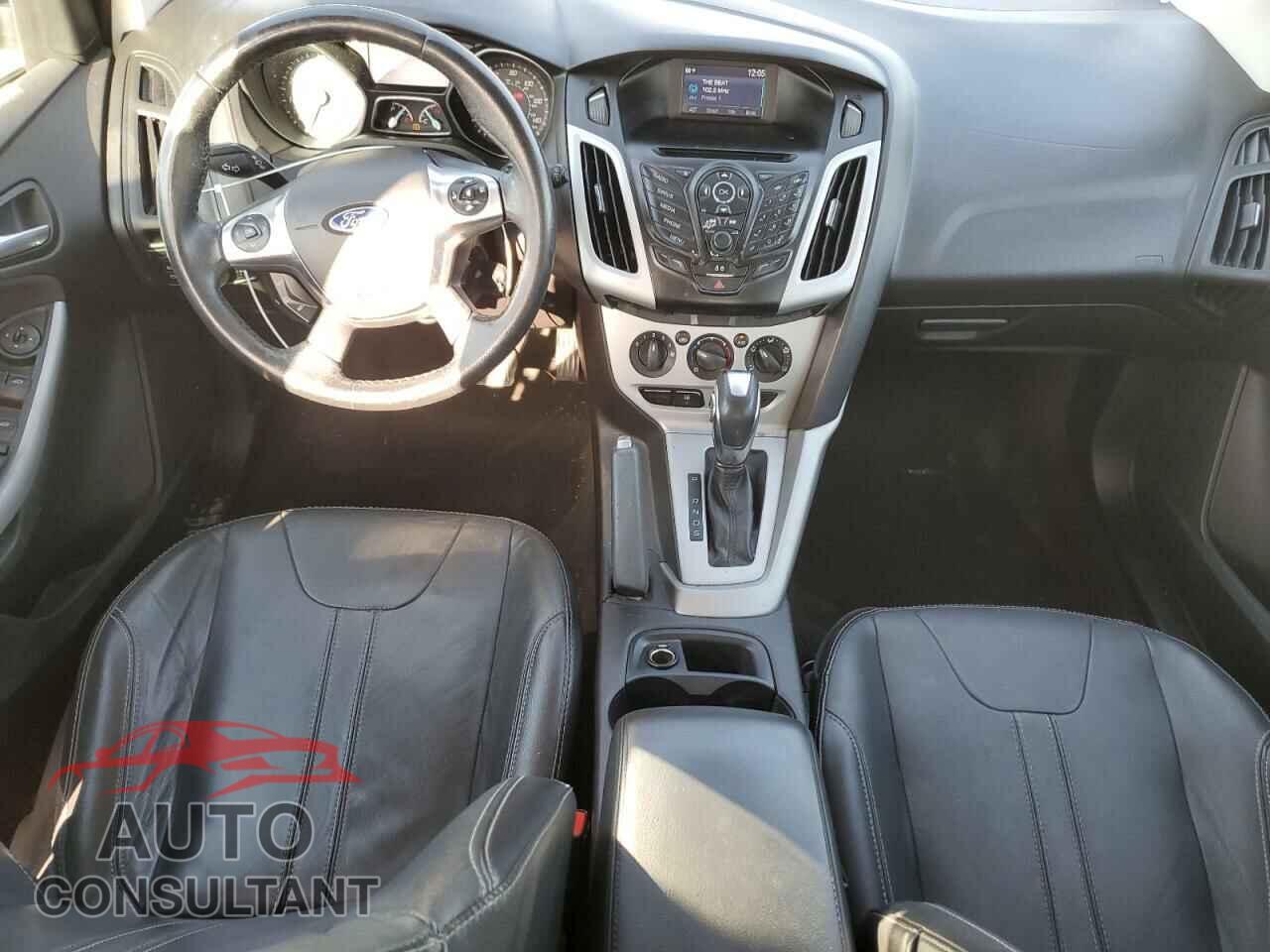 FORD FOCUS 2014 - 1FADP3K27EL333157