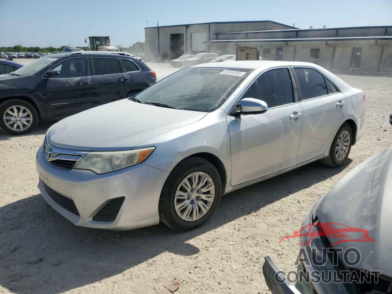 TOYOTA CAMRY 2014 - 4T4BF1FK3ER441869
