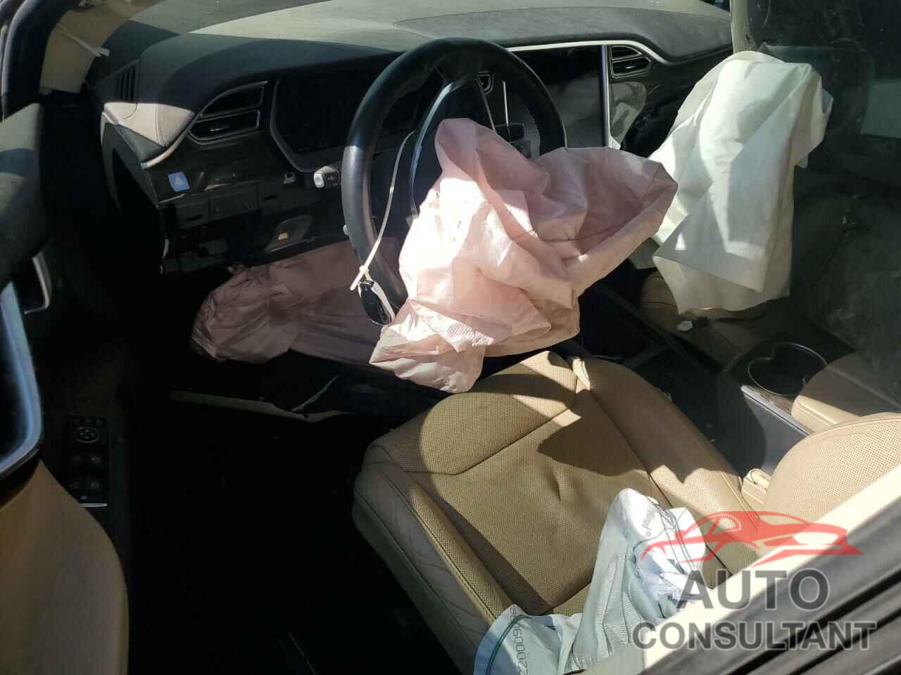 TESLA MODEL X 2016 - 5YJXCAE28GF005111