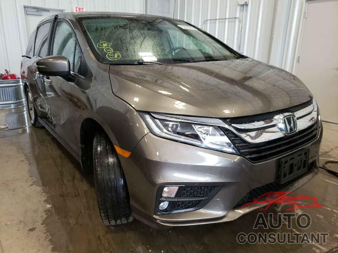 HONDA ODYSSEY 2018 - 5FNRL6H71JB012180