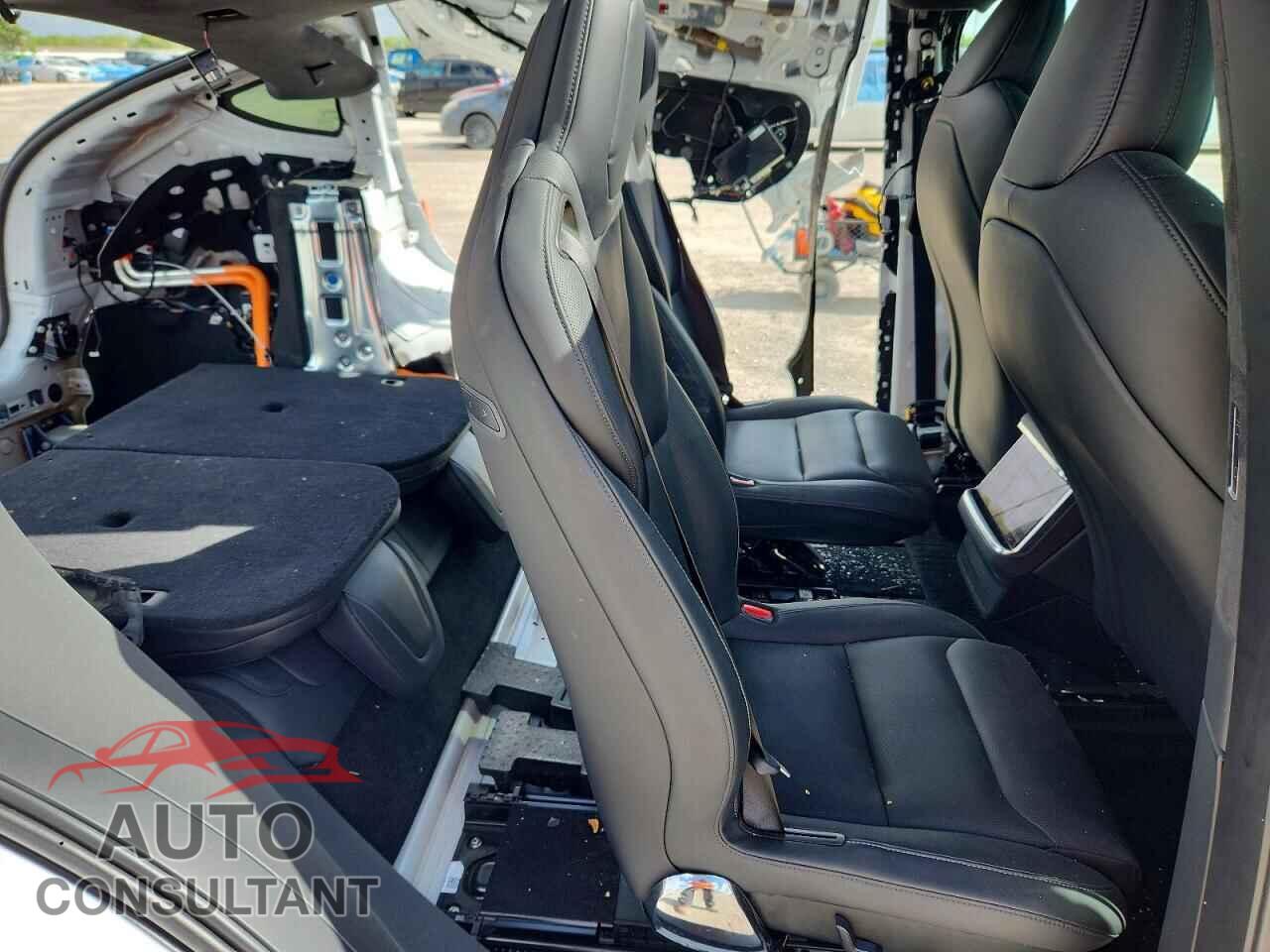 TESLA MODEL X 2024 - 7SAXCBE60RF439361