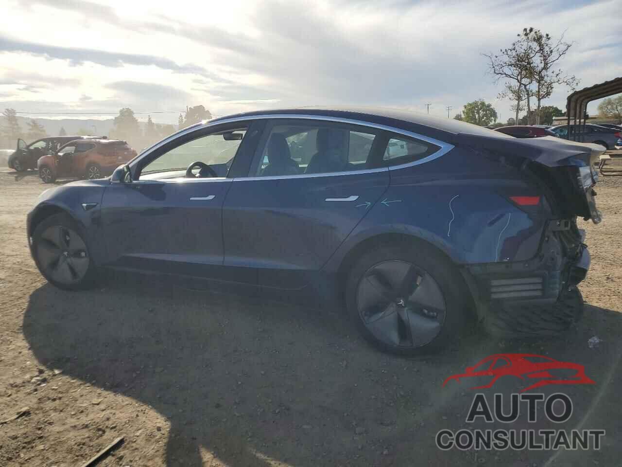 TESLA MODEL 3 2018 - 5YJ3E1EA6JF040351