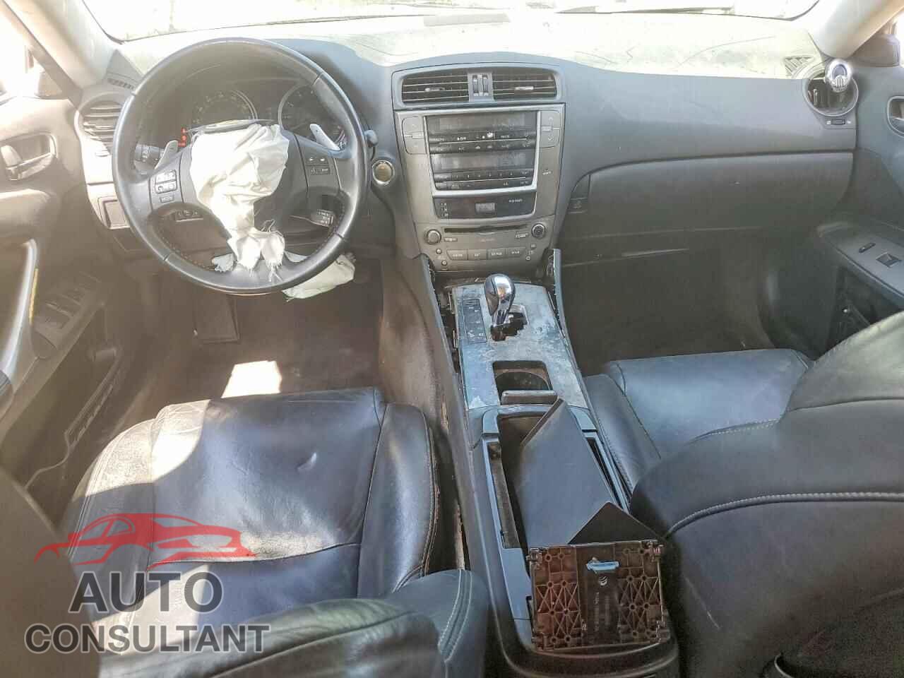 LEXUS IS 2010 - JTHBF5C21A5125335