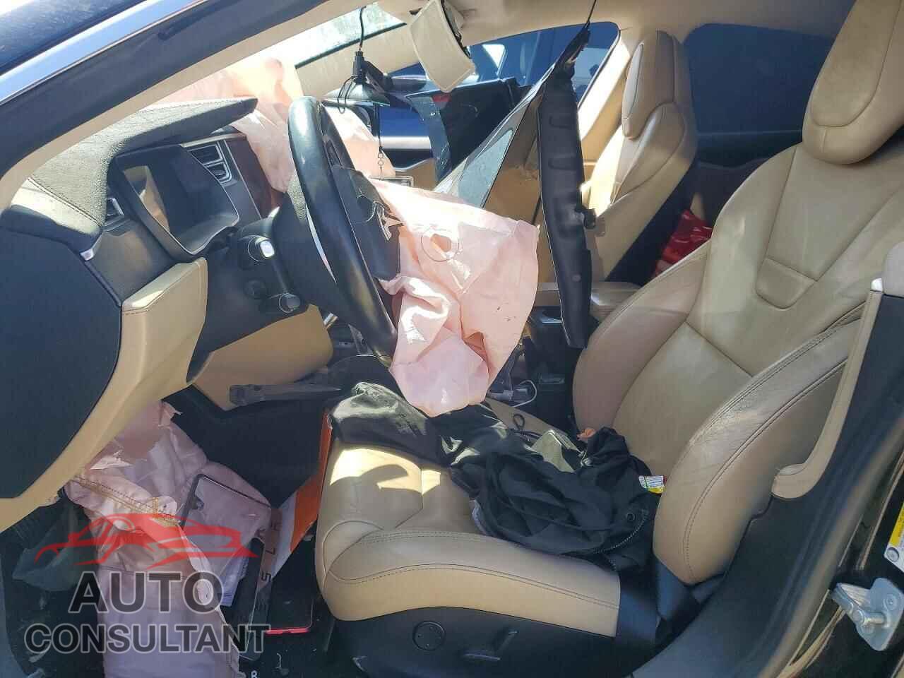 TESLA MODEL S 2017 - 5YJSA1E2XHF193082