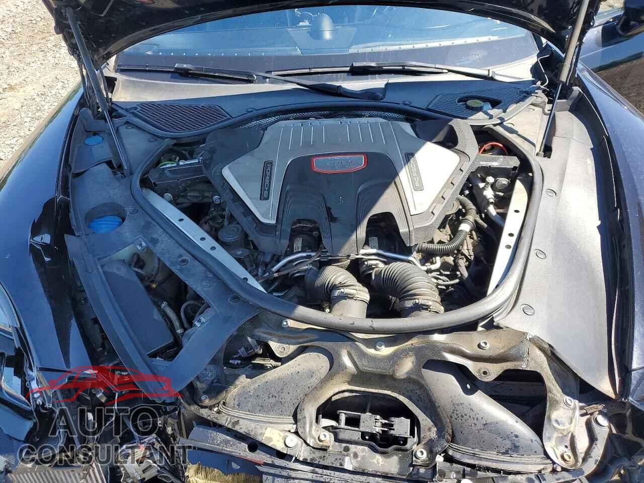 PORSCHE PANAMERA 2017 - WP0AF2A73HL152875