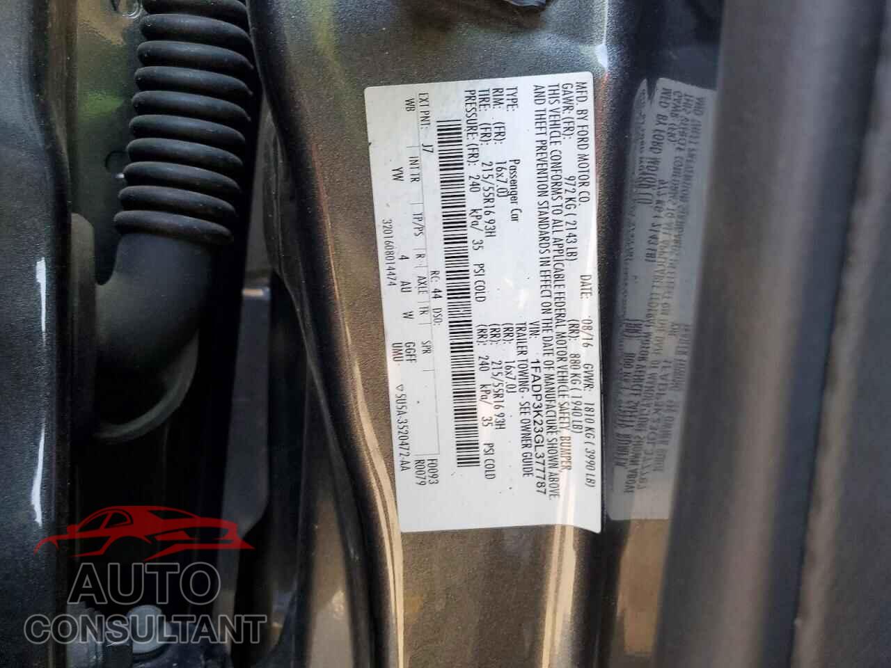 FORD FOCUS 2016 - 1FADP3K23GL377787