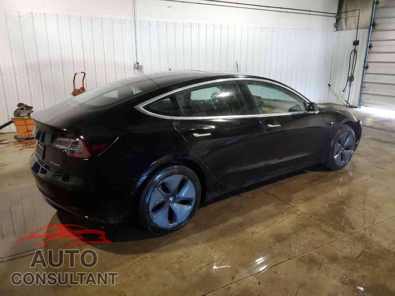 TESLA MODEL 3 2019 - 5YJ3E1EB5KF432411