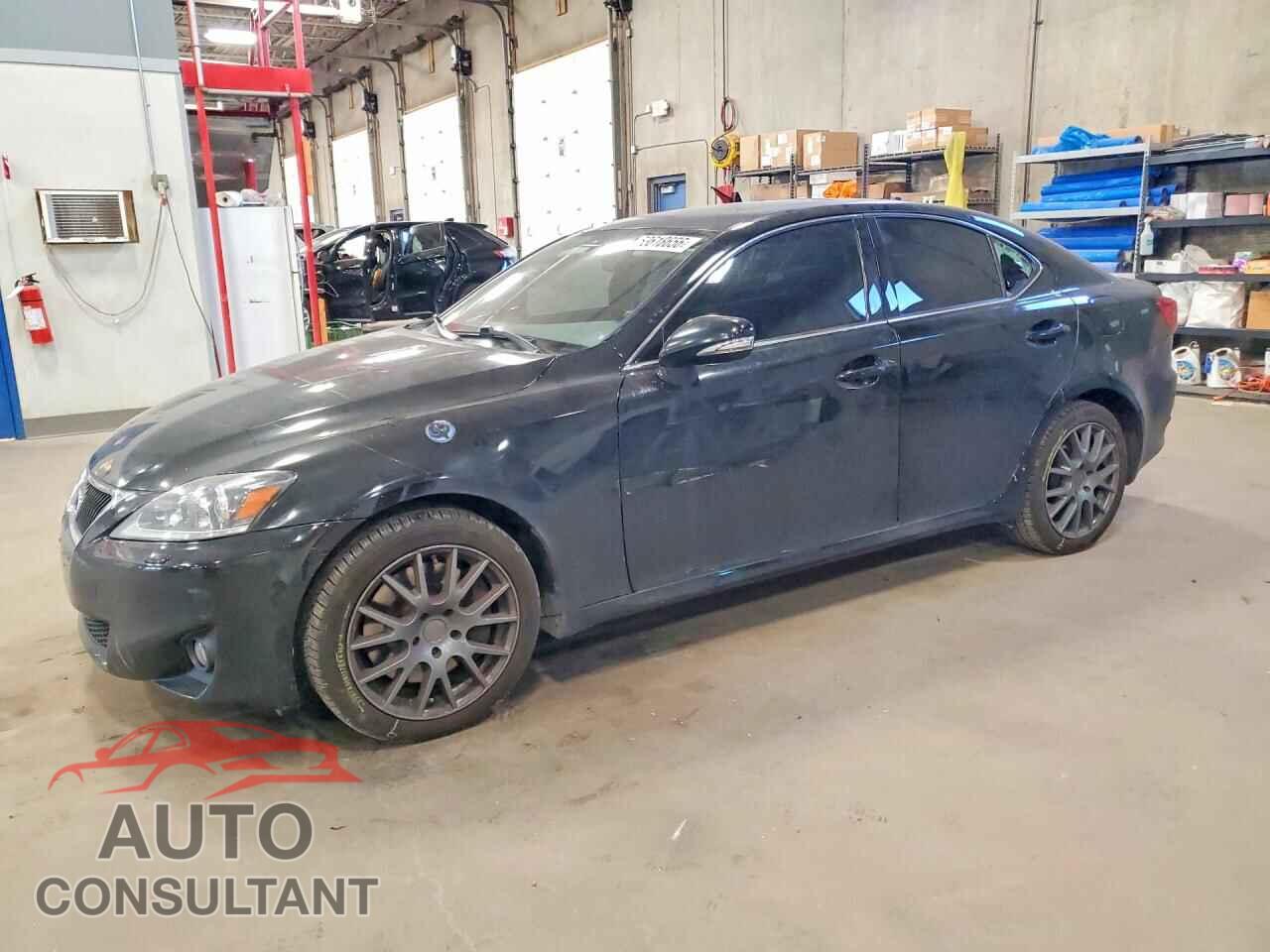 LEXUS IS 2011 - JTHCE5C23B5001656