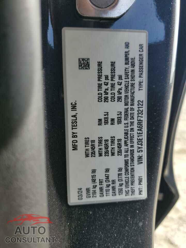 TESLA MODEL 3 2024 - 5YJ3E1EA6RF732122