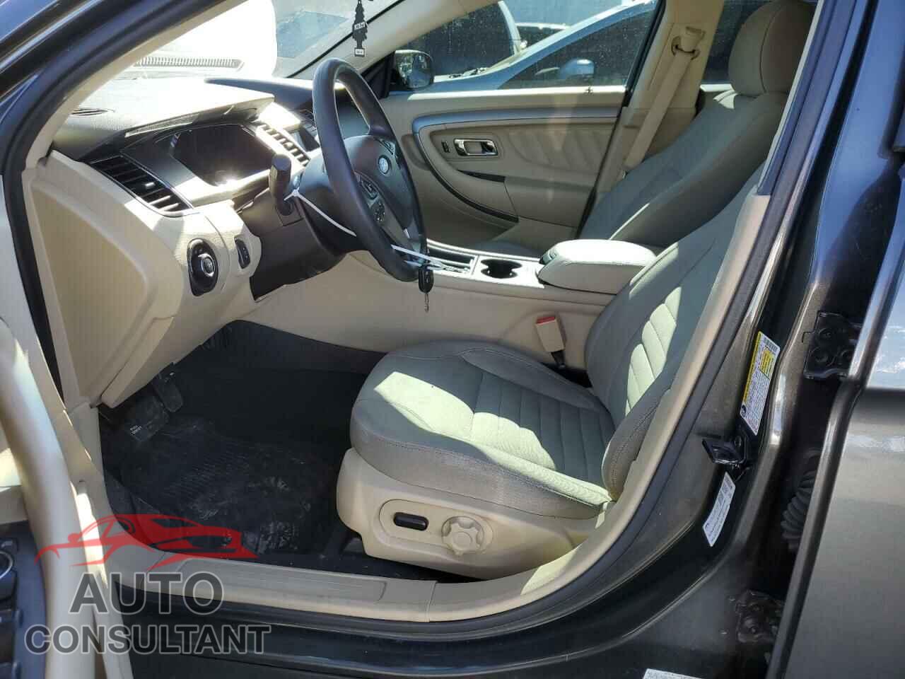 FORD TAURUS 2019 - 1FAHP2D80KG102845