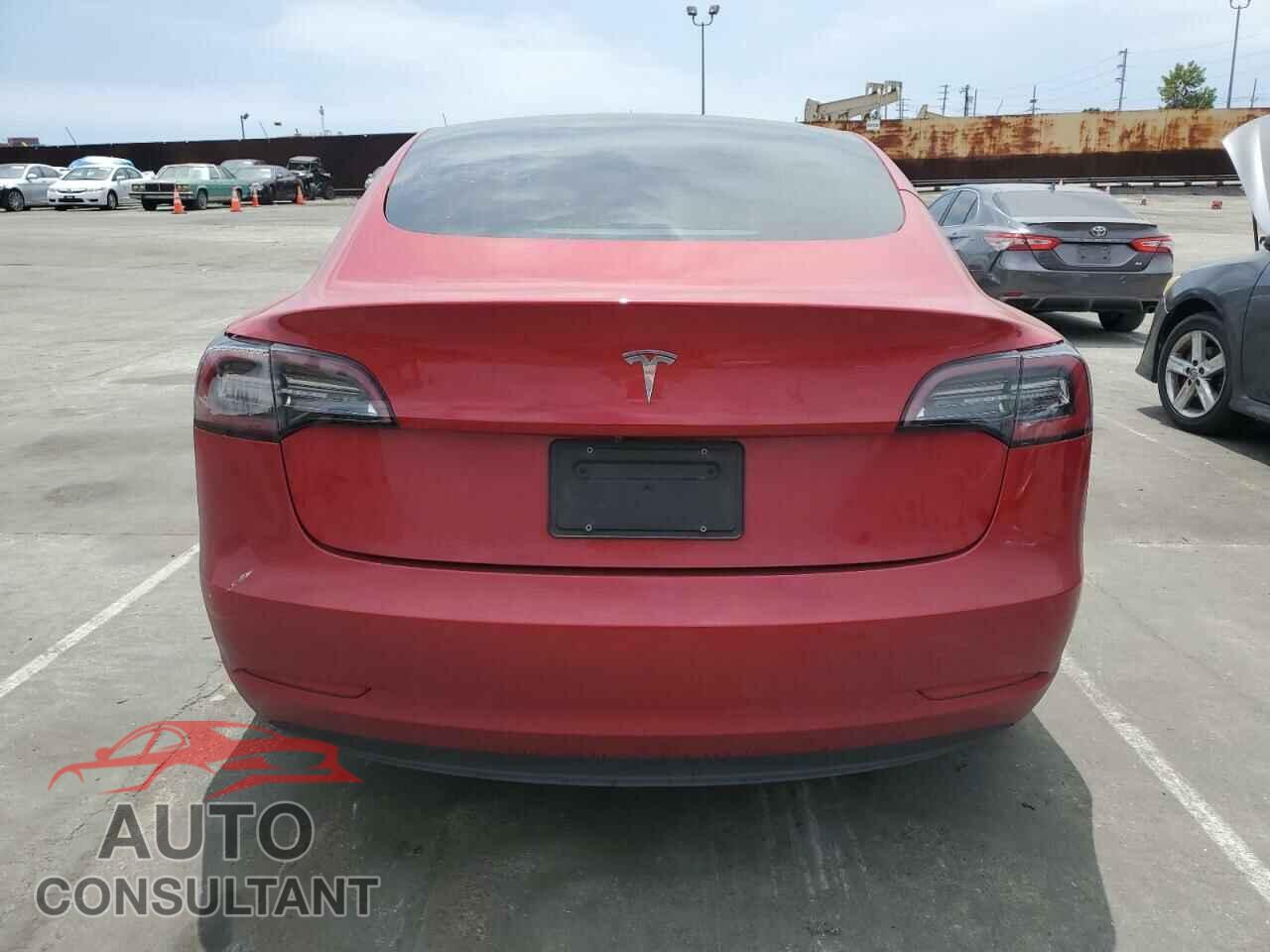 TESLA MODEL 3 2021 - 5YJ3E1EA1MF060513