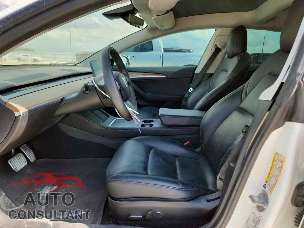 TESLA MODEL 3 2021 - 5YJ3E1EA9MF002696