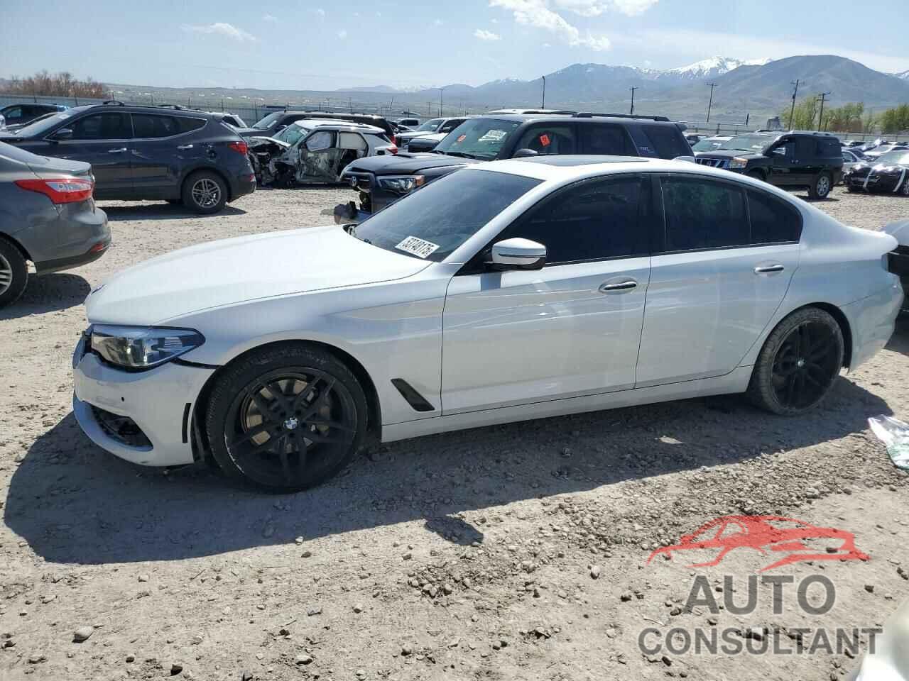 BMW 5 SERIES 2017 - WBAJA5C32HG456585