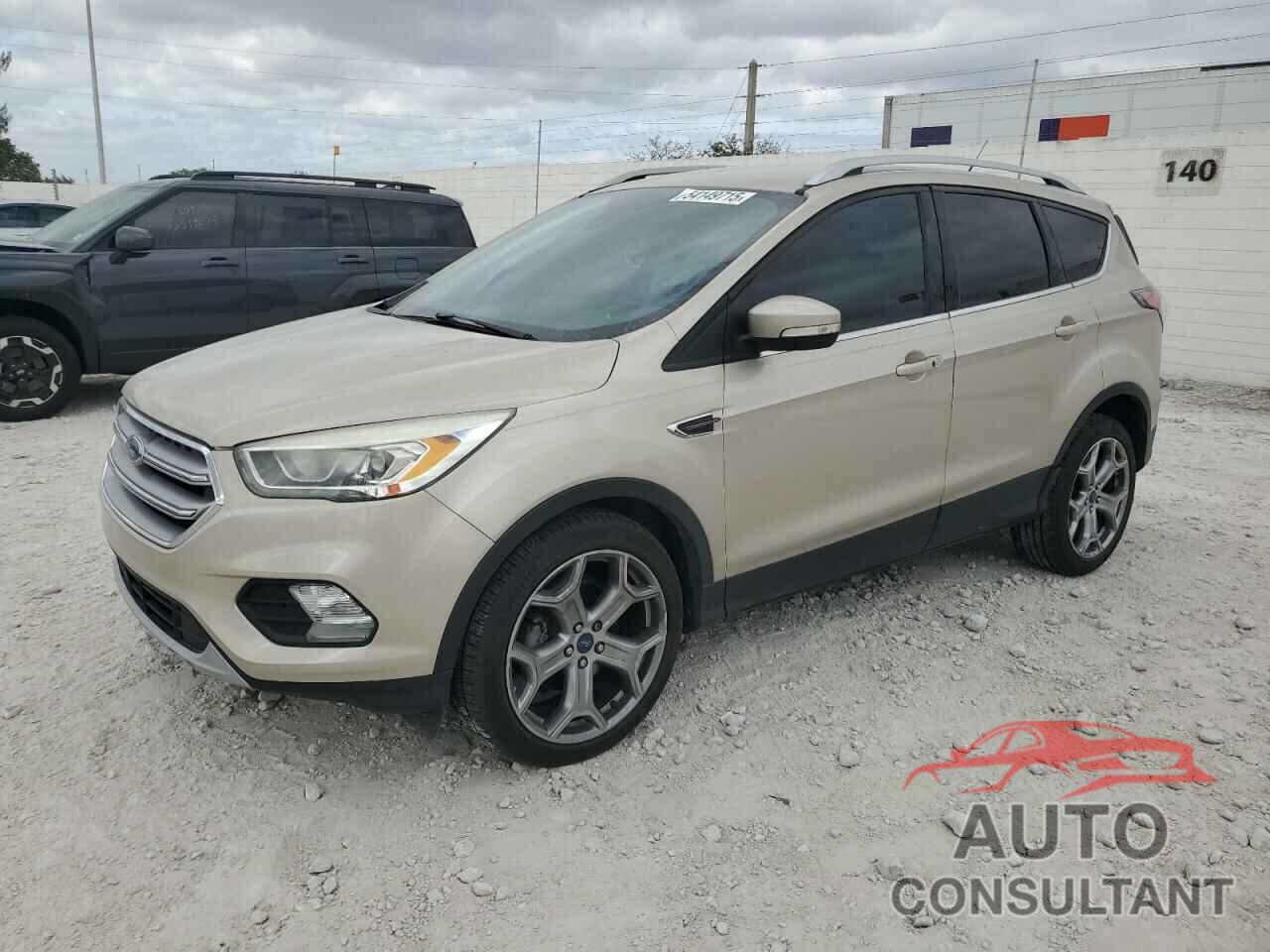 FORD ESCAPE 2017 - 1FMCU0JD5HUA09778