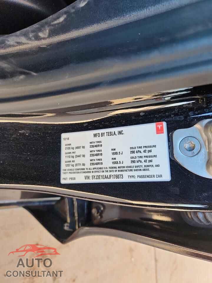TESLA MODEL 3 2018 - 5YJ3E1EA4JF176073