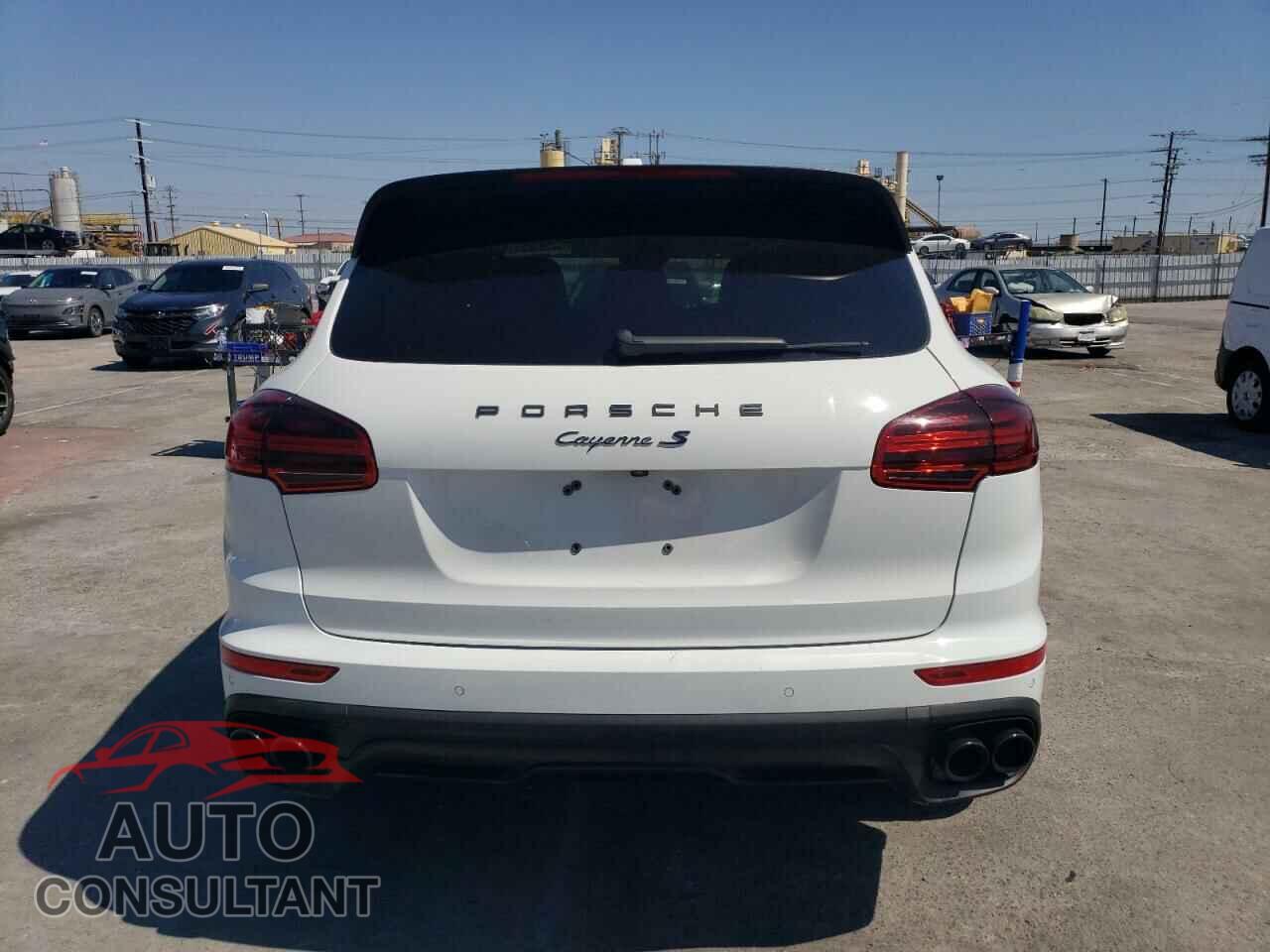 PORSCHE CAYENNE 2017 - WP1AA2A22HKA86049