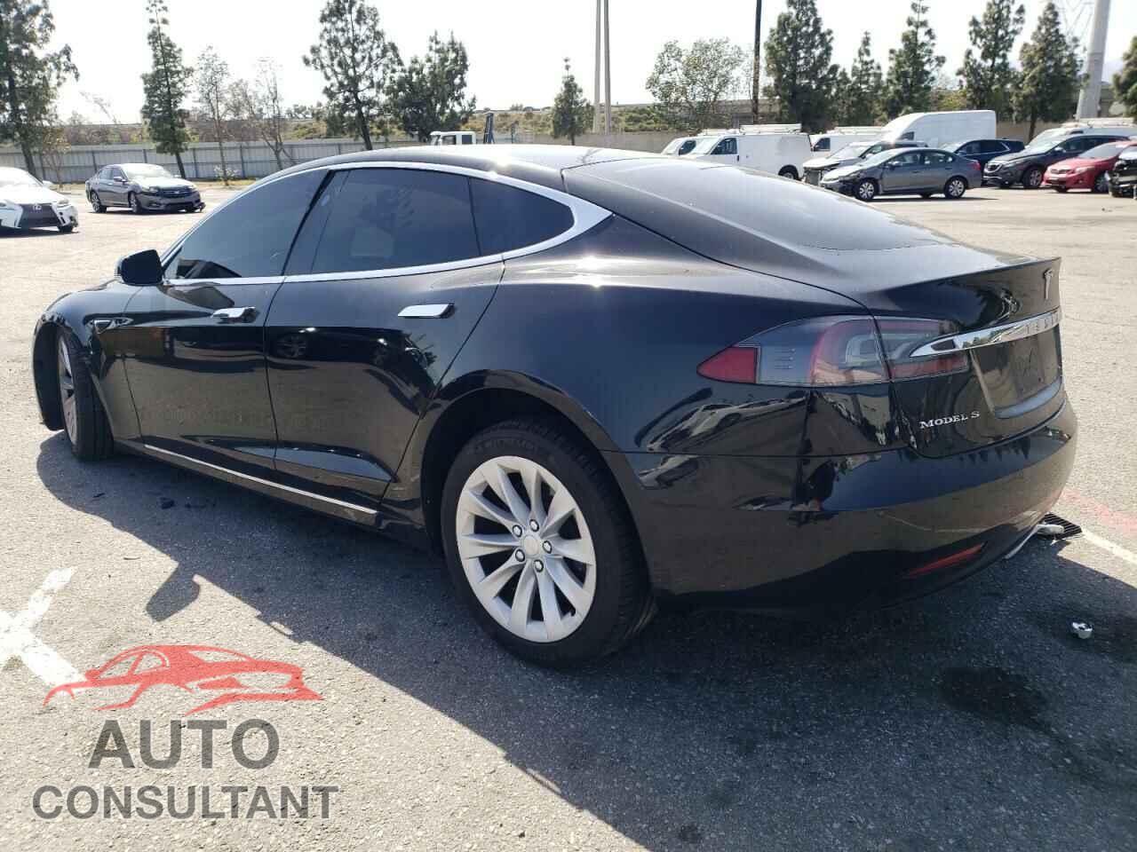 TESLA MODEL S 2018 - 5YJSA1E23JF273748