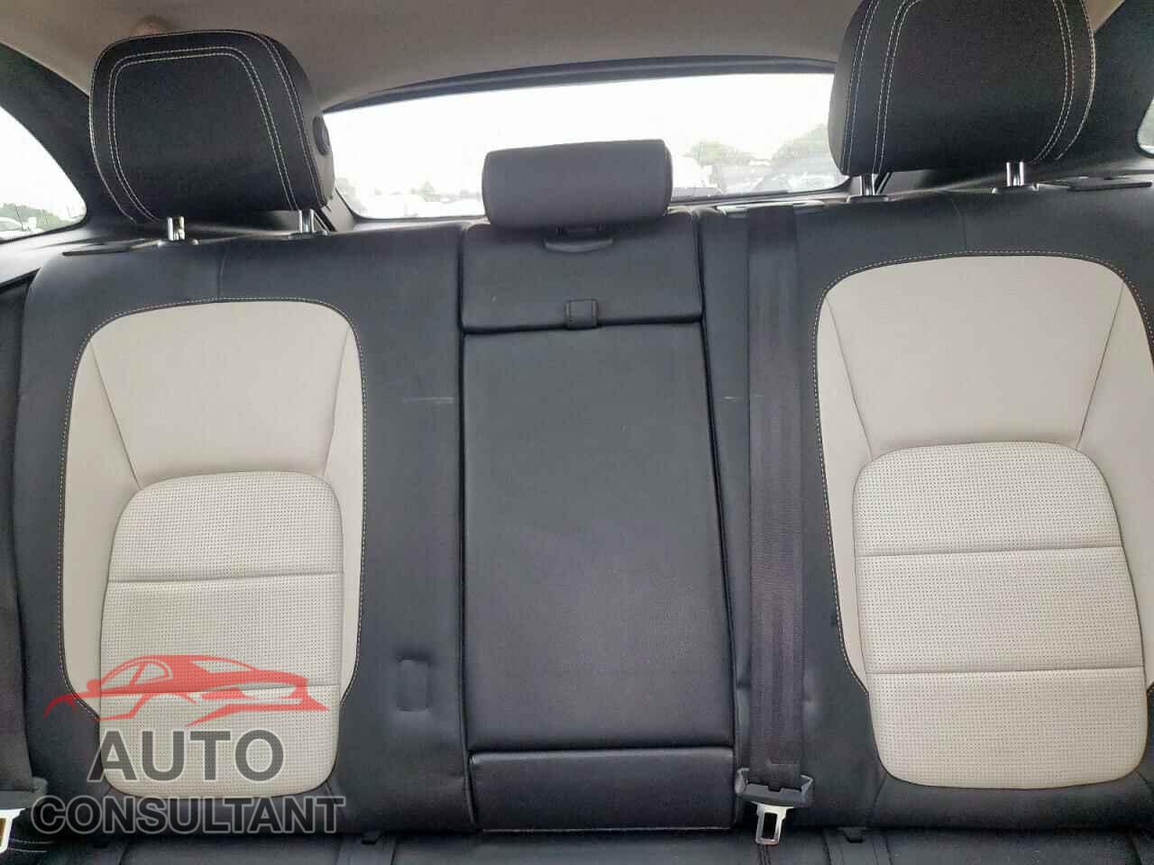 JAGUAR F-PACE 2017 - SADCL2BV5HA046944