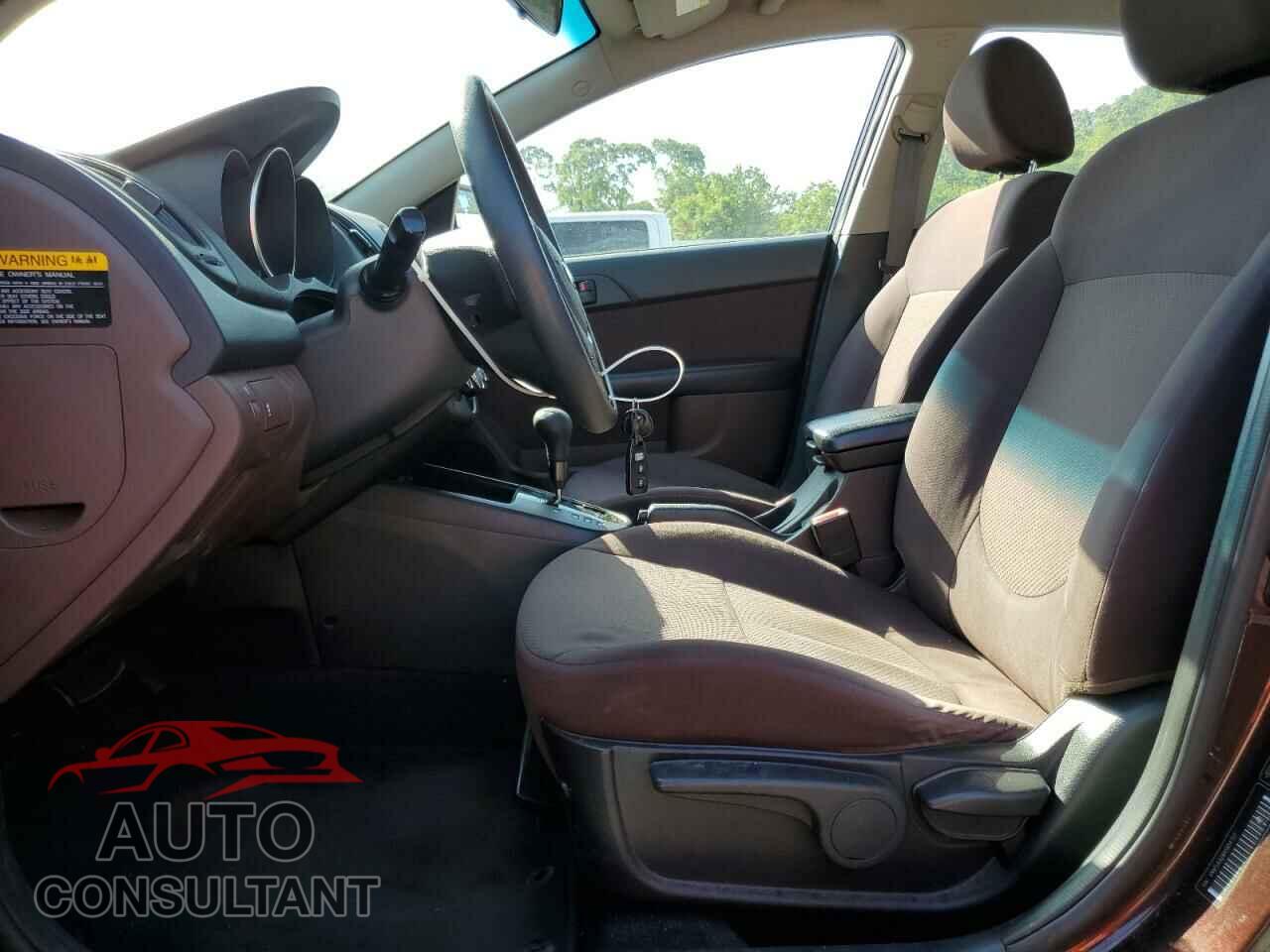 KIA FORTE 2010 - KNAFU4A28A5854757