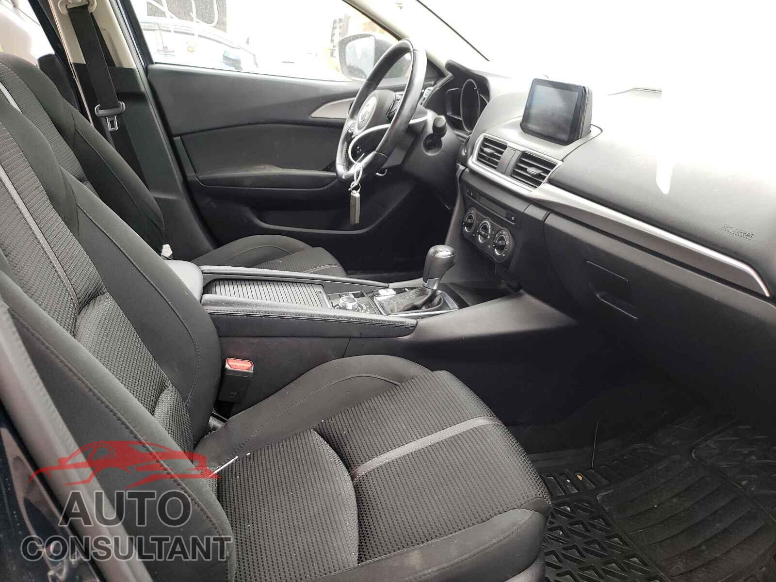 MAZDA 3 2017 - JM1BN1V72H1104615