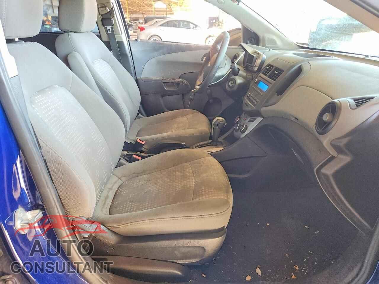 CHEVROLET SONIC 2013 - 1G1JA5SH7D4200690