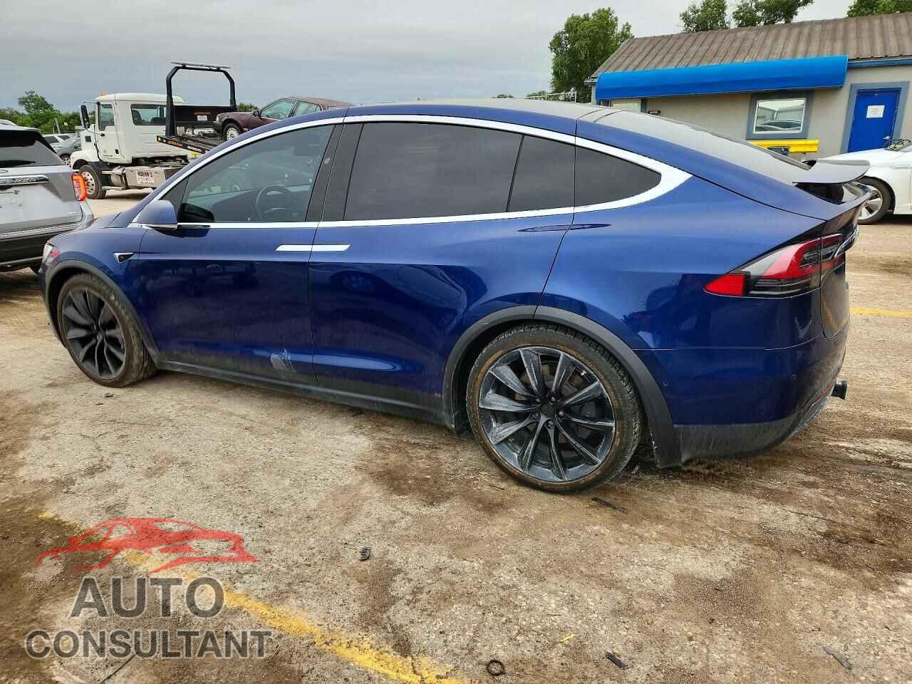 TESLA MODEL X 2019 - 5YJXCAE28KF193055