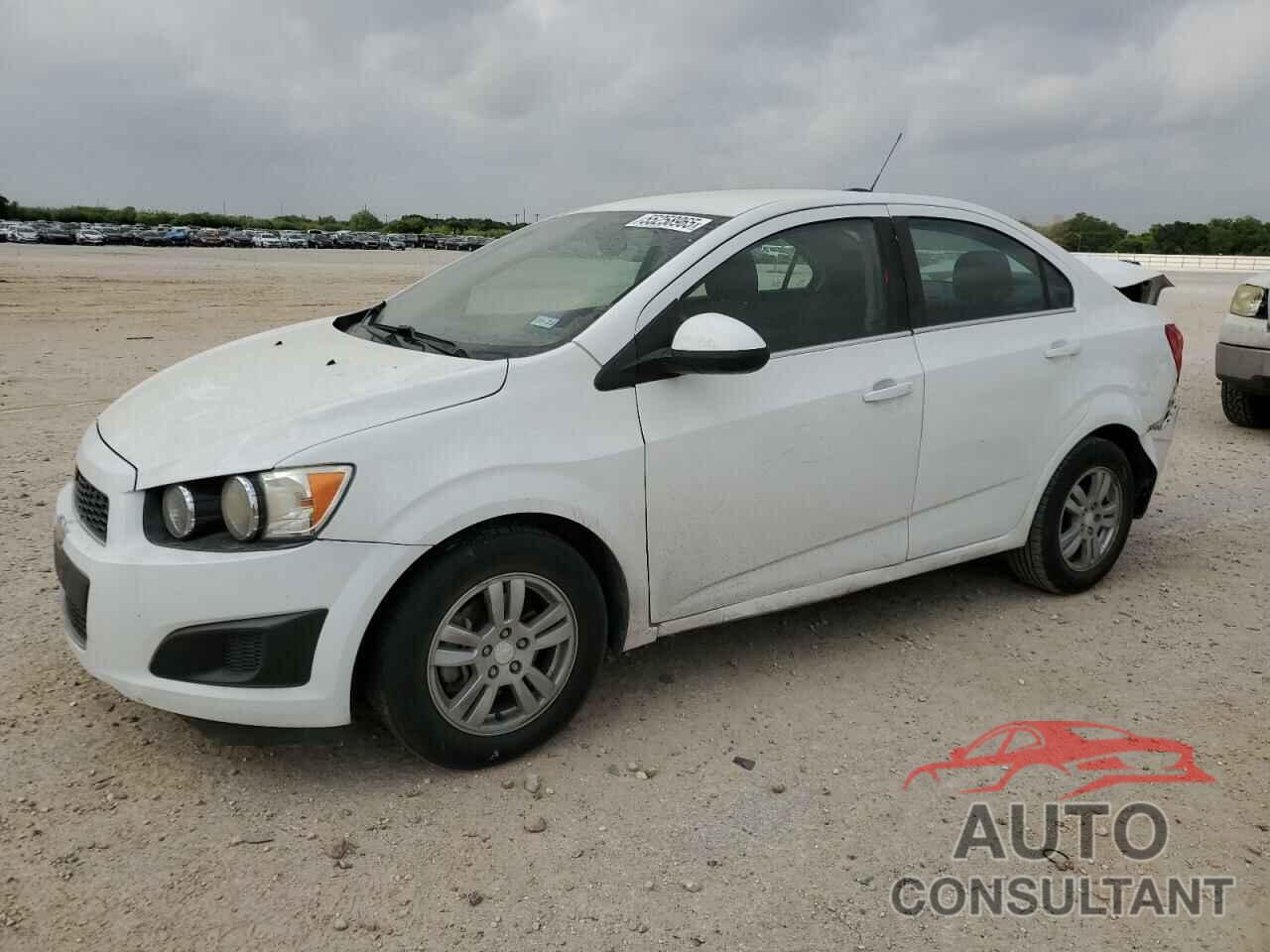 CHEVROLET SONIC 2016 - 1G1JC5SH8G4157119