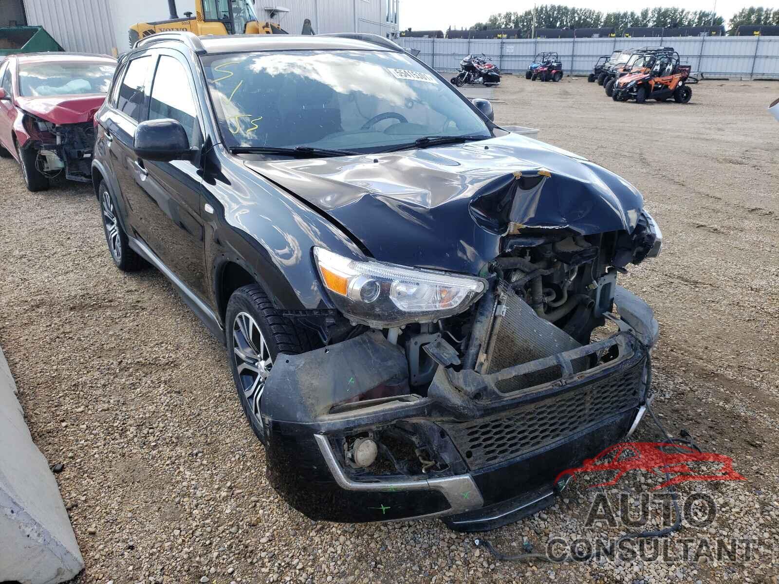 MITSUBISHI OUTLANDER 2018 - JA4AJ4AW4JU603551