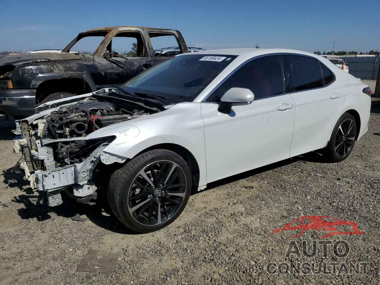 TOYOTA CAMRY 2018 - 4T1B61HK9JU064966