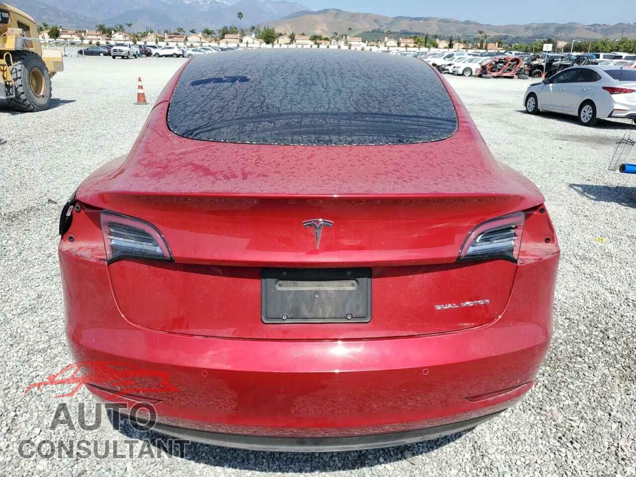 TESLA MODEL 3 2021 - 5YJ3E1EB2MF005884