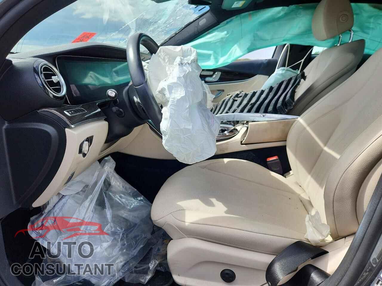 MERCEDES-BENZ E-CLASS 2020 - WDDZF6JB5LA745310