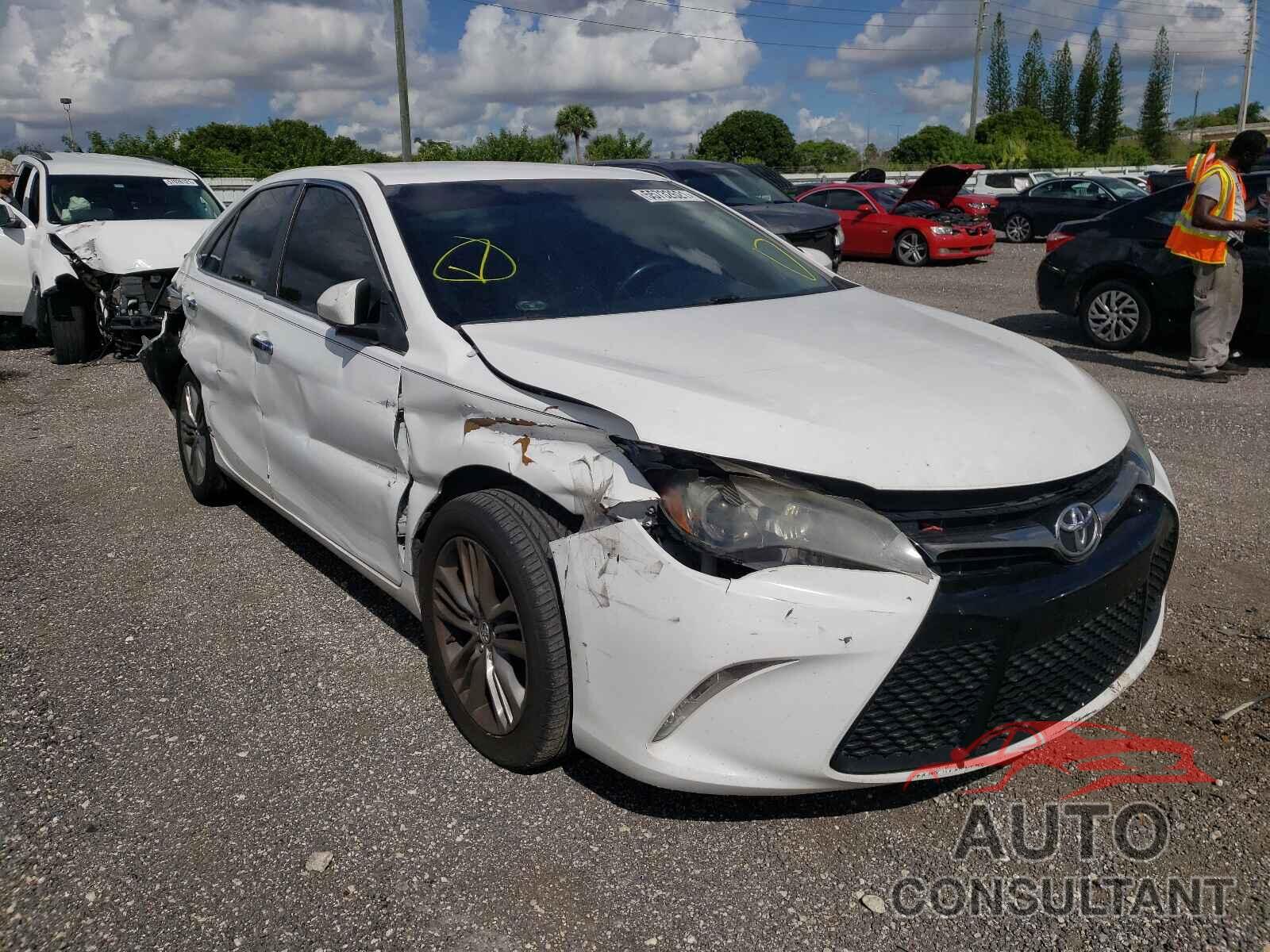 TOYOTA CAMRY 2016 - 4T1BF1FKXGU176834