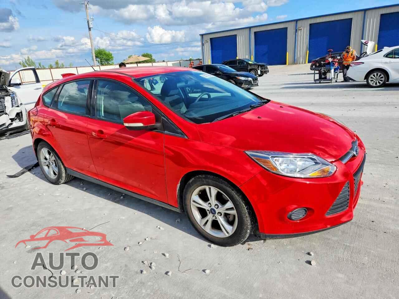 FORD FOCUS 2014 - 1FADP3K2XEL167619