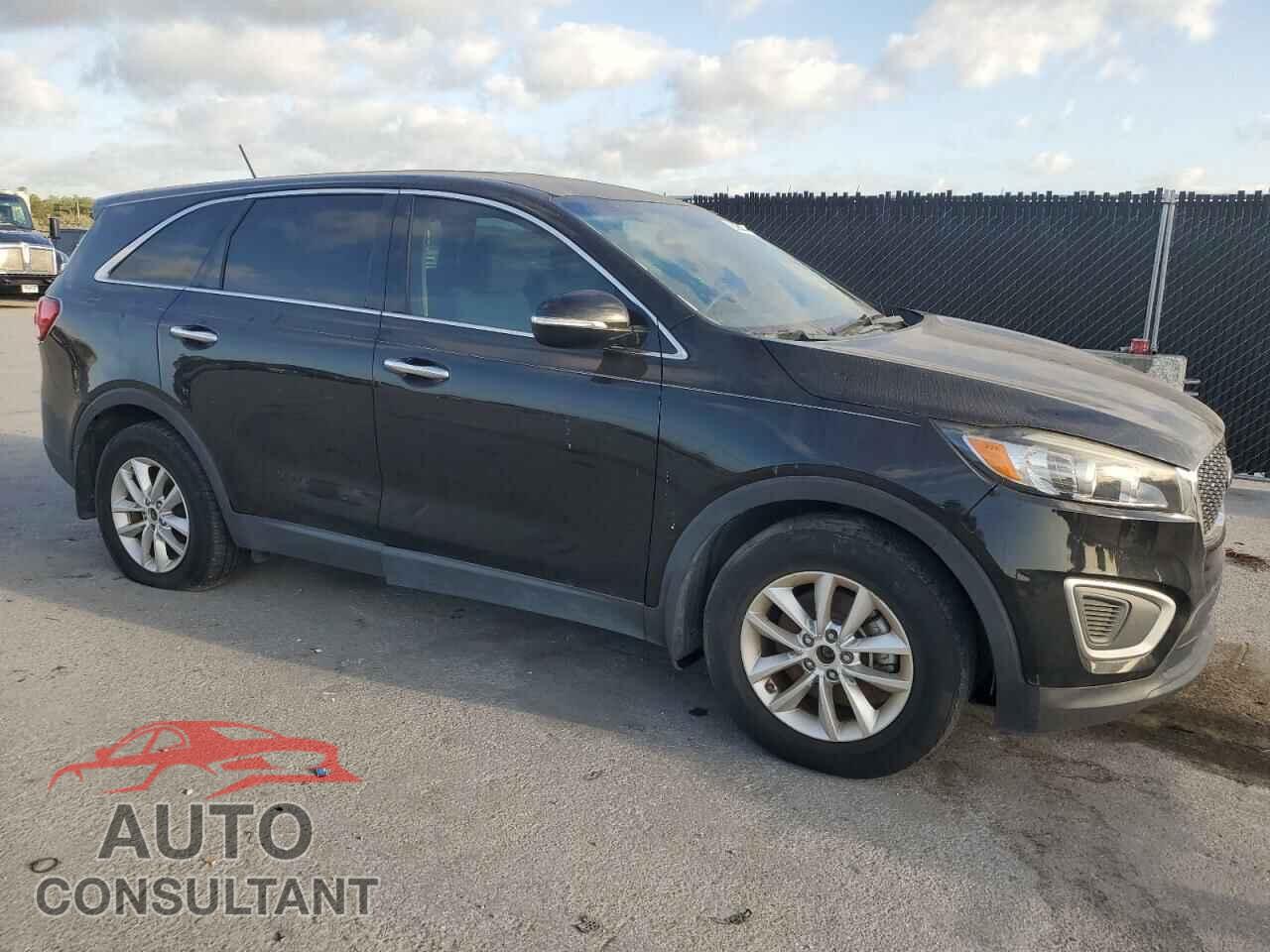 KIA SORENTO 2018 - 5XYPG4A33JG426979