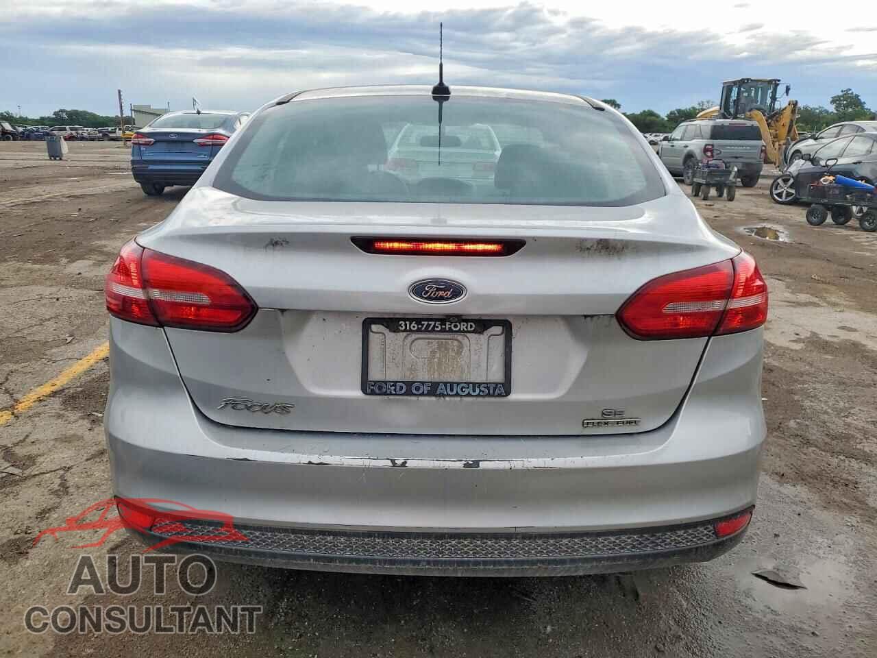 FORD FOCUS 2016 - 1FADP3F24GL289051