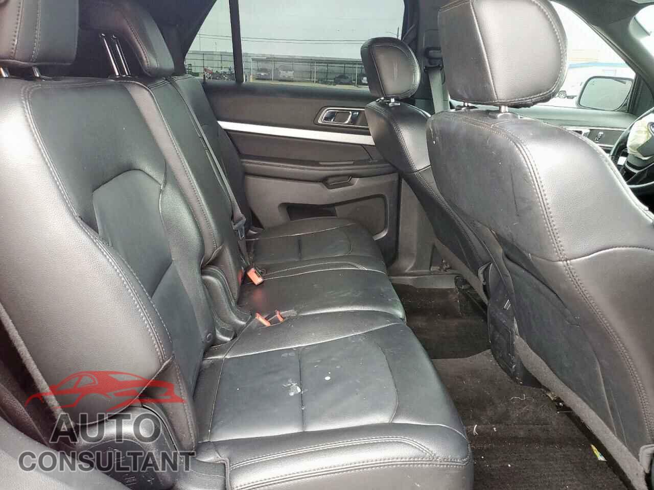 FORD EXPLORER 2017 - 1FM5K7D82HGE22875