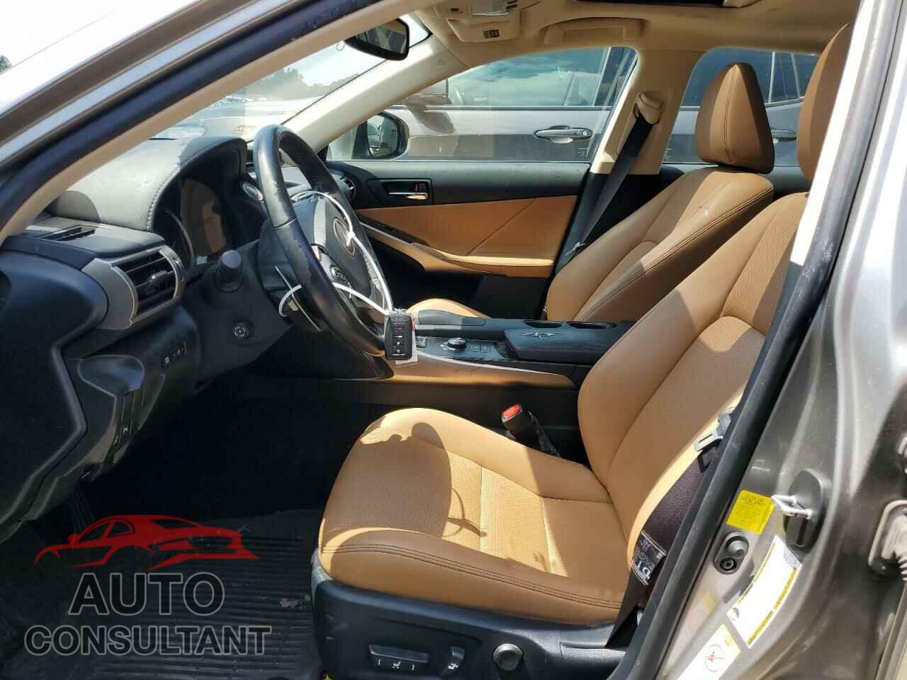 LEXUS IS 2016 - JTHBA1D20G5038055