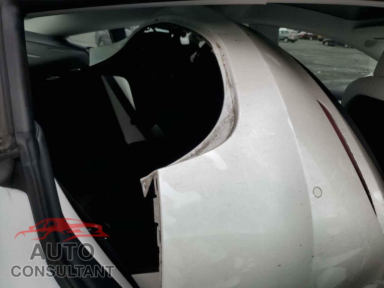 TESLA MODEL 3 2021 - 5YJ3E1EB3MF000547