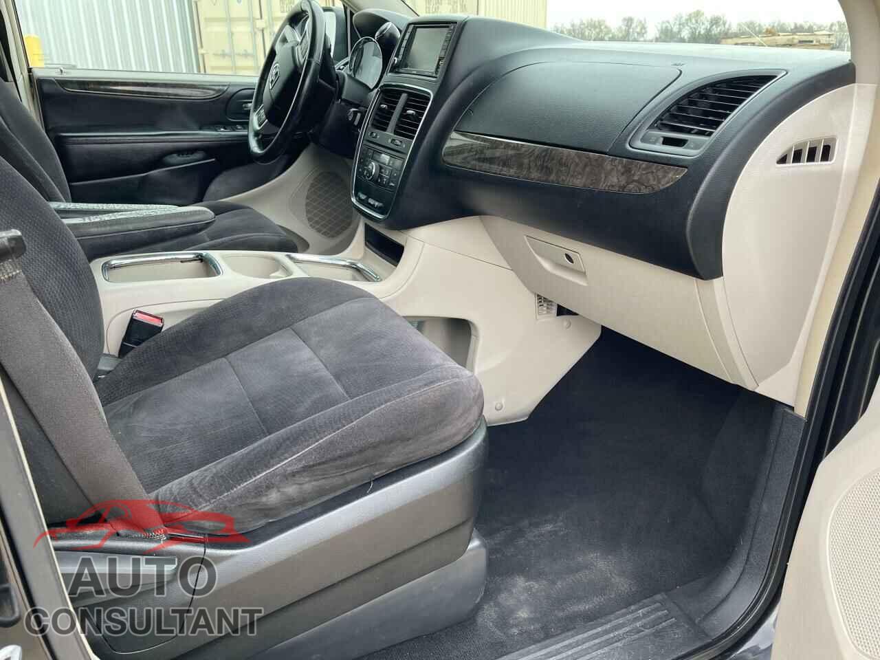 DODGE CARAVAN 2011 - 2D4RN5DG9BR608334
