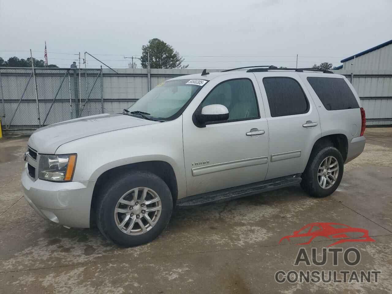 CHEVROLET TAHOE 2011 - 1GNSCBE08BR137665