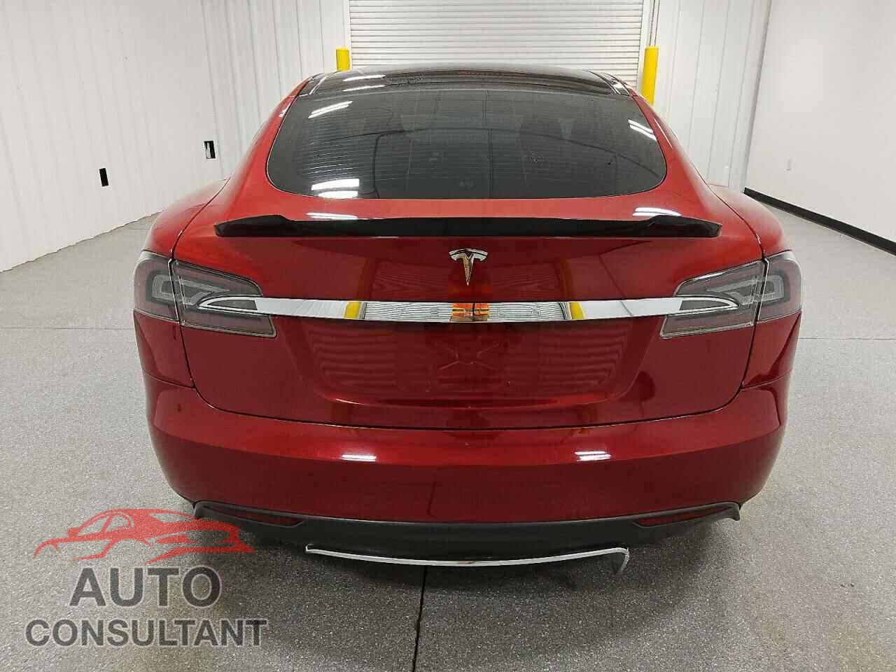 TESLA MODEL S 2013 - 5YJSA1DN0DFP08368