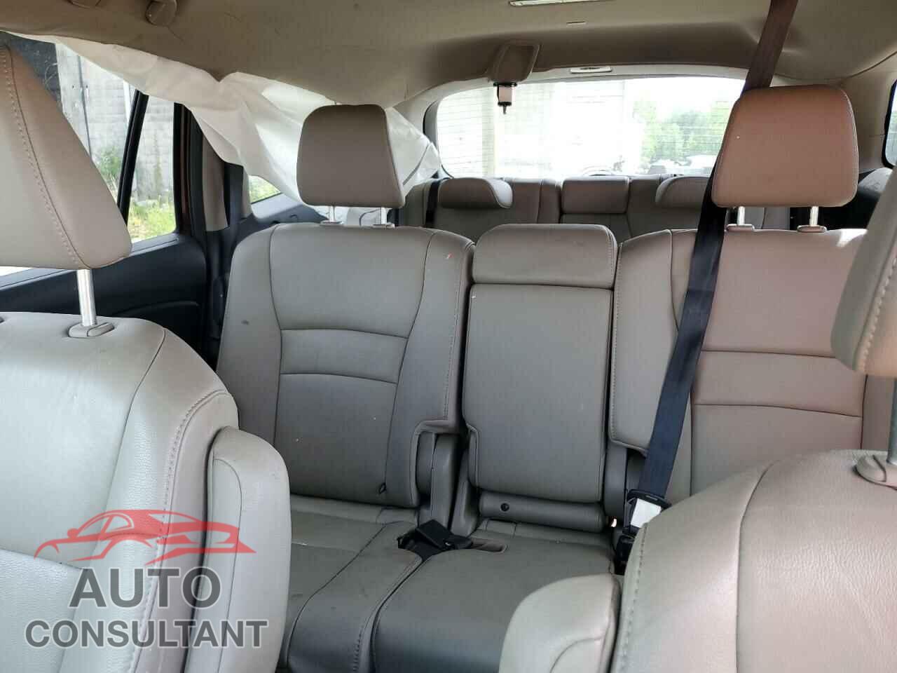 HONDA PILOT 2017 - 5FNYF6H78HB030091