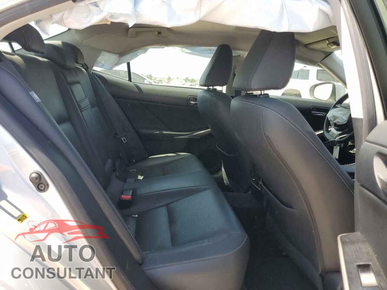 LEXUS IS 2014 - JTHBF1D24E5038526