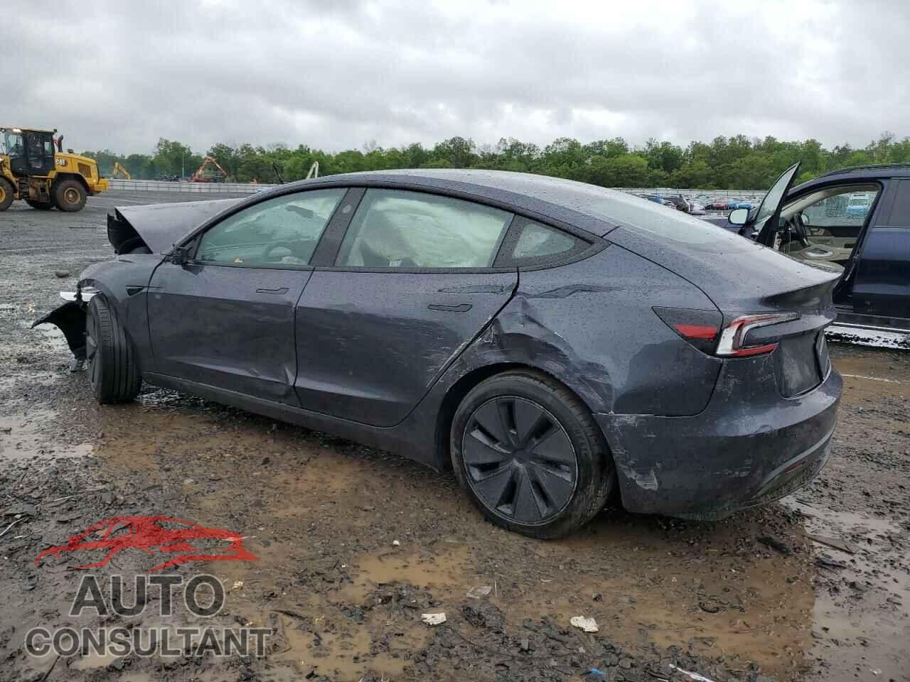 TESLA MODEL 3 2024 - 5YJ3E1EA8RF748368